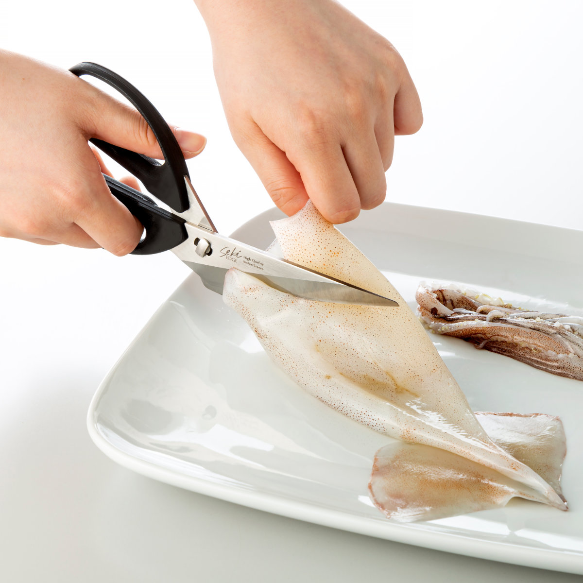 キッチンばさみ 食洗機対応 ケース付き ナイフとしても使えるキッチンはさみ ( キッチン鋏 キッチンはさみ キッチンナイフ ステンレス製 キッチンハサミ 万能ばさみ はさみ 鋏 調理用はさみ 洗える カバー付き 切れ味抜群 )