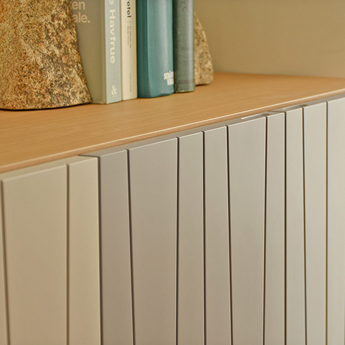 サイドボード 幅150cm 日本製 脚付き 可動棚 木目調 おしゃれ リビングボード ( 開梱設置 ラック 棚 お掃除ロボット対応 収納 リビング バイカラー ディスプレイ 玄関 家具 )