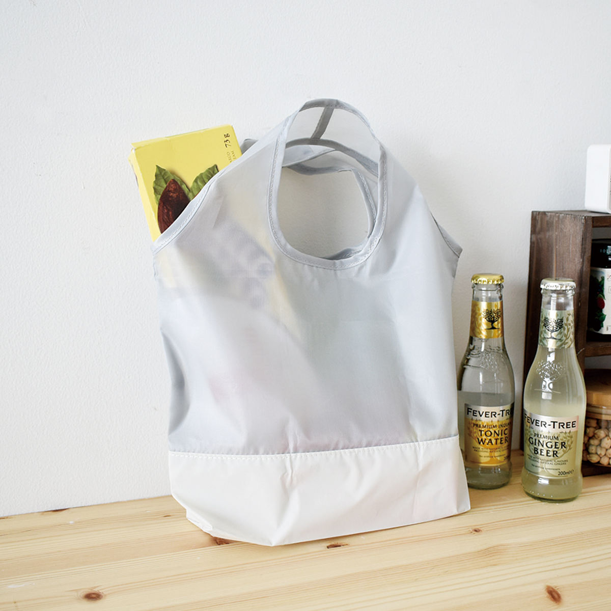 エコバッグ 反射で光るエコバッグ Sサイズ PASSO ソリッド ( ショッピングバッグ 買い物かばん 買い物袋 光る 洗える 洗濯OK 洗濯できる 折りたたみ マチ付き マチ有り コンパクト おしゃれ 夜間 夜道 犬の散歩 ウォーキング ) 【レッド】 レッド