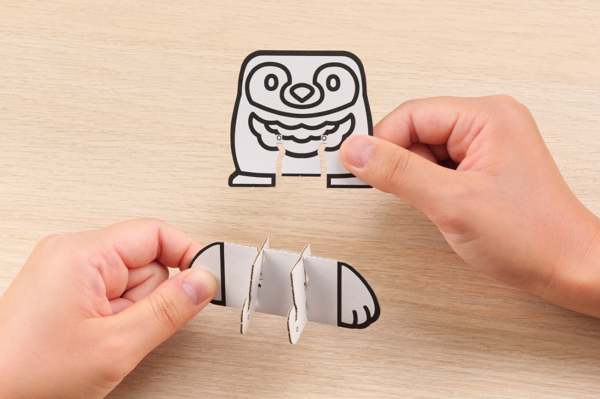 工作キット つみつみダンボール工作キット うみのおやこ ( 段ボール 工作 キット 立体 ペーパークラフト キッズ 組み立て ぬりえ 手作り ダンボール製 男の子 女の子 知育 玩具 ごっこ遊び 室内遊び かわいい )