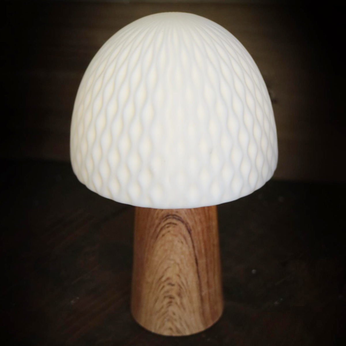 テーブルライト Lumo LED付き セラミック マッシュルーム ( タイマー機能付き インテリア ライト 照明 卓上 LED コードレス 電池式 置き型 光る きのこ コンパクト 可愛い かわいい おしゃれ 北欧 ) 【スリム】 スリム