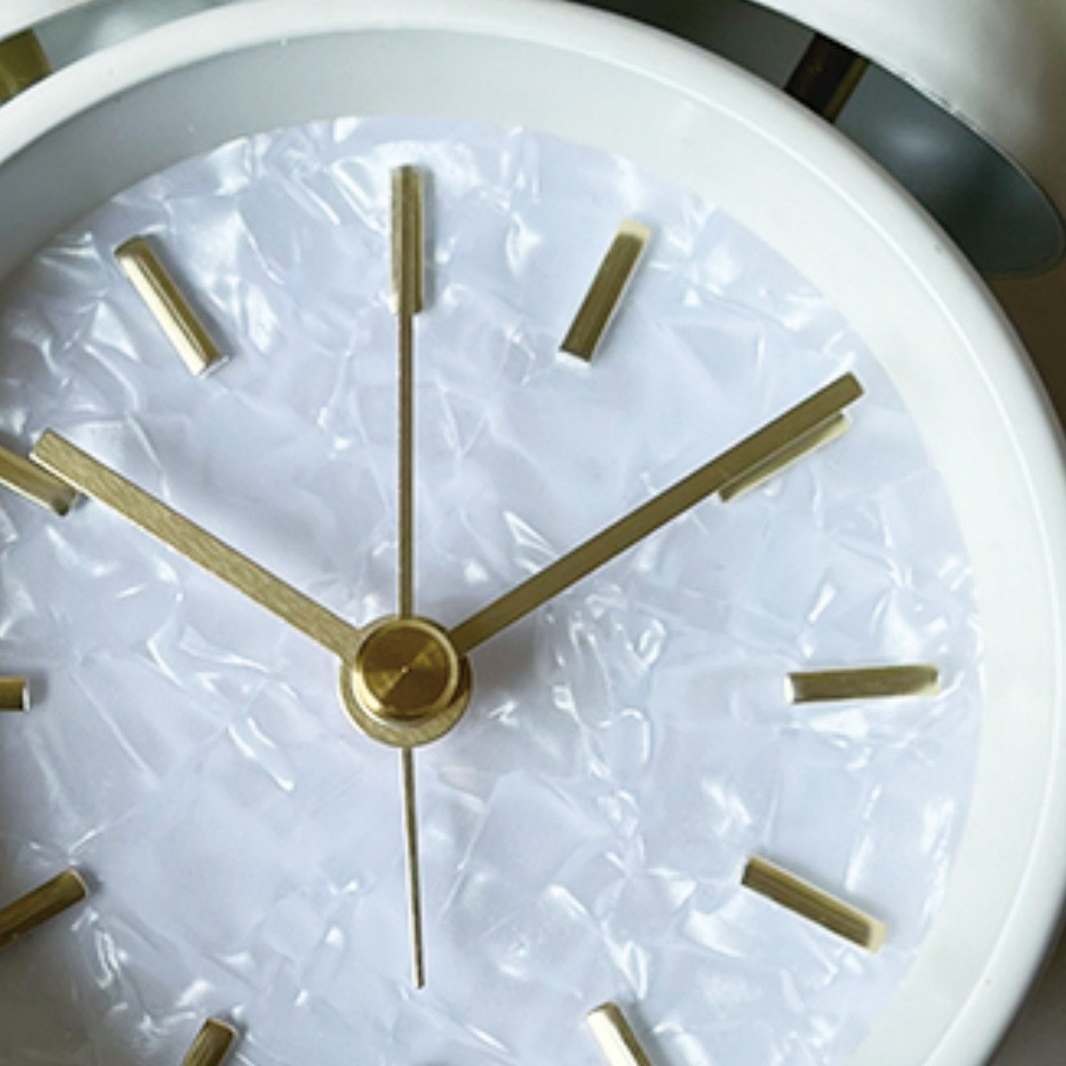 目覚まし時計 Marmo AC Bell 連続秒針 置き時計 ( アラーム アナログ 時計 静音 ライト付き スイープムーブメント シンプル ナチュラル モダン 北欧 韓国風 エレガント 上品 おしゃれ ) 【ピンク】 ピンク