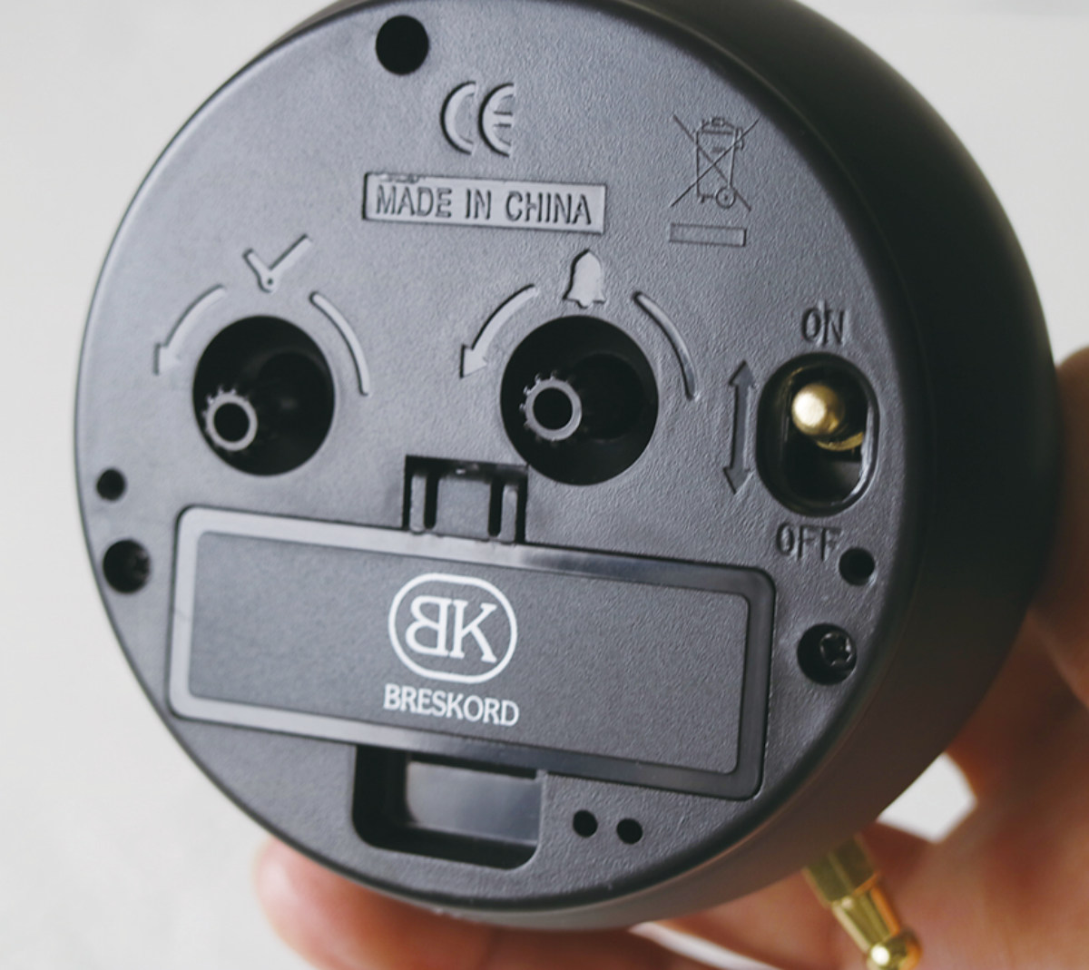 目覚まし時計 イニシャル 連続秒針 Initial Alarm Clock