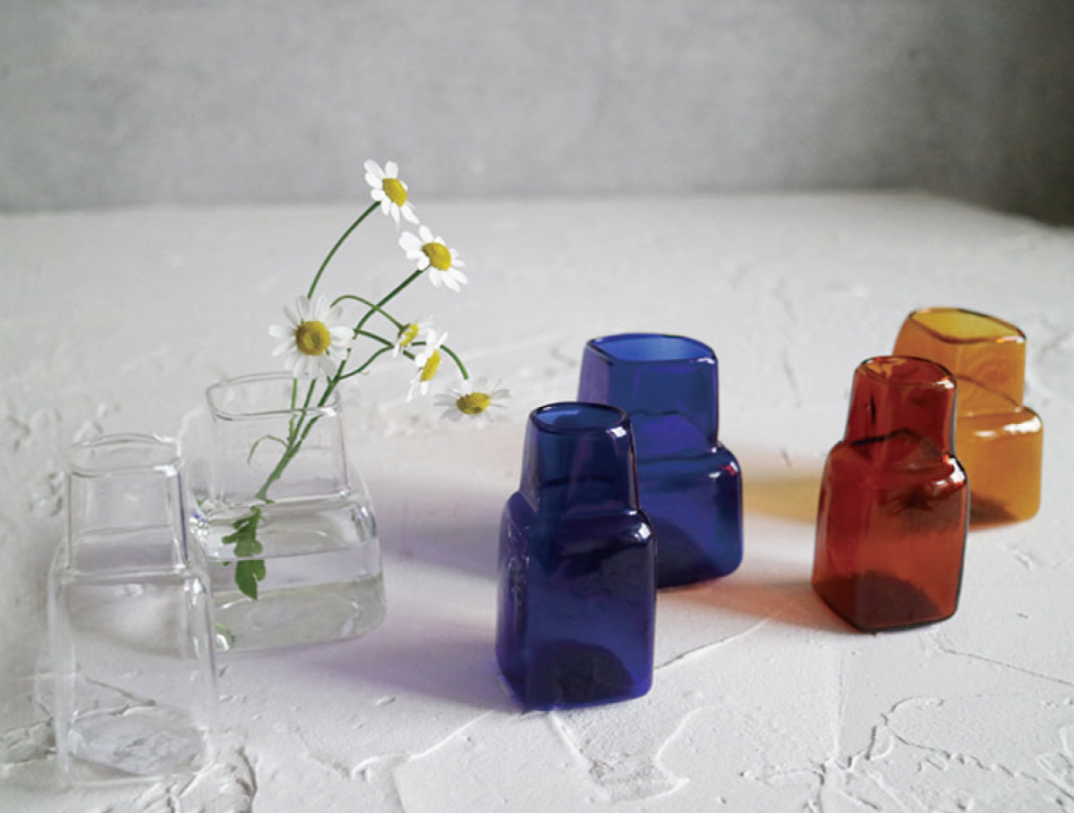 花瓶 welms. Labo vase スリム フラワーベース ブラウン ( 花ビン 花びん 花器 ベース ガラスベース フラワー 花 飾る 花入れ ガラス ガラス製 練りガラス 色ガラス おしゃれ 一輪挿し )