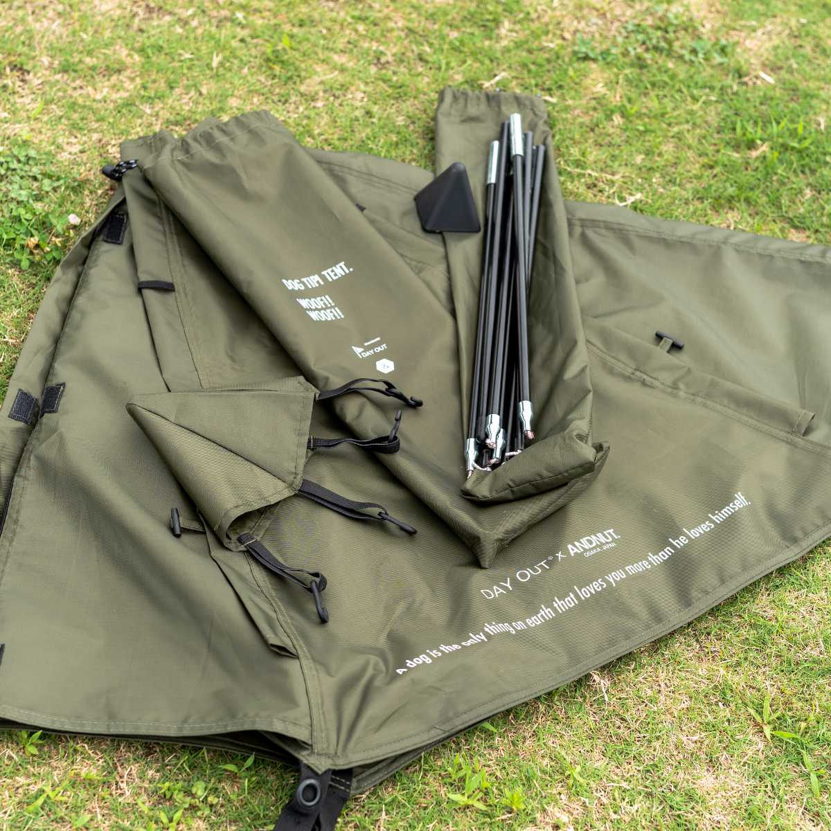 テント ペット Woof!!Woof!! Dog Tippy Tent 犬 ( ペットテント ティピーテント 犬用テント ペット用 ペットハウス 屋外 組み立て コンパクト おしゃれ ペットベッド 犬用 小型犬 キャンプ アウトドア 耐水 ケース付 ) 【ブラック】 ブラック