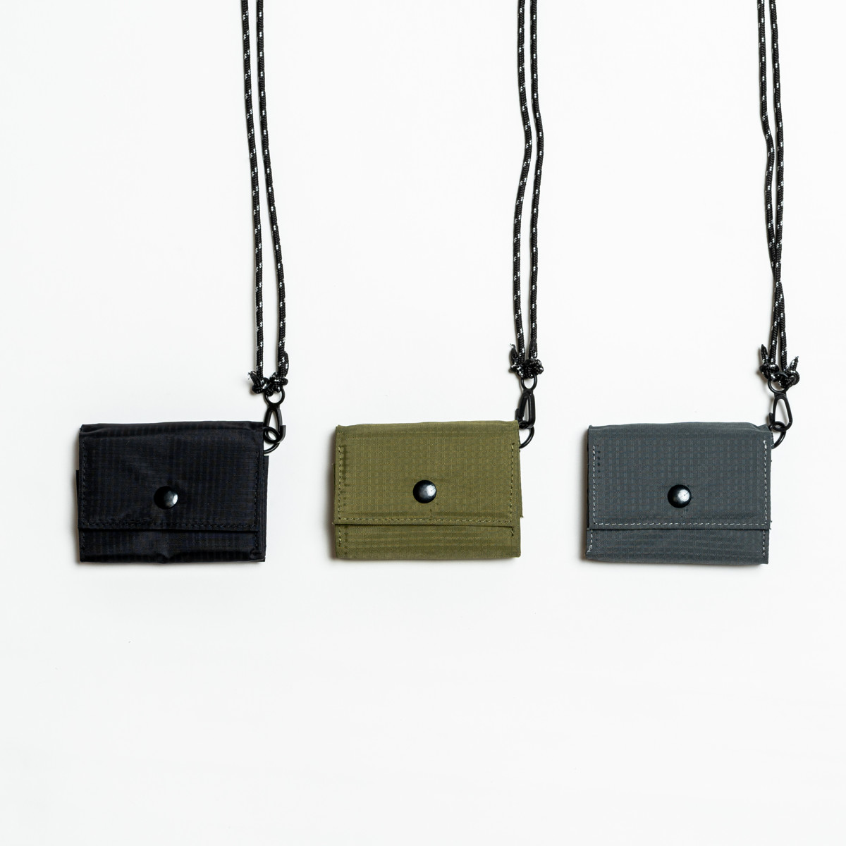 財布 DAY OUT ゼニー 2way ネックコンパクトウォレット ( お財布 小銭入れ 三つ折り お札入れ ミニウォレット レディース メンズ 旅行 ミニ財布 折りたたみ 三つ折財布 コインケース 小さめ ストラップ アウトドア ) 【Gray】 Gray