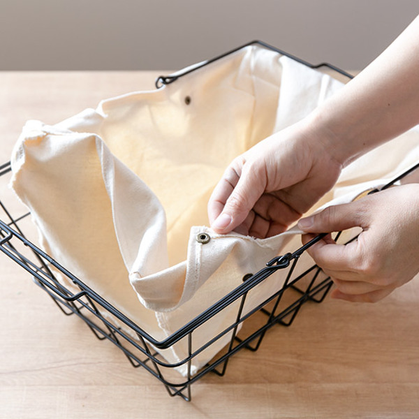 ワイヤーバスケット M 幅39×奥行27×高さ18cm ファブリック ( 収納バスケット 布付きバスケット 布 角型 バスケット 収納 持ち手付き 小物収納 ワイヤー 布付き 内布 スクエア型 四角 持ち運び おもちゃ入れ 北欧 おしゃれ ) 【ブラウン】 ブラウン