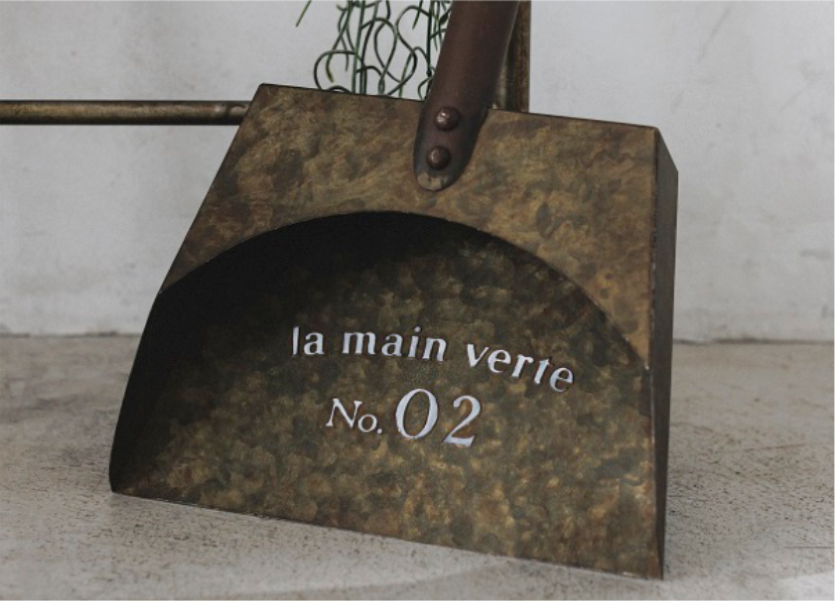 ちりとり オーナメント グランディール ダストパン ( ガーデニング雑貨 ディスプレイ ブリキ 置く おしゃれ オブジェ ヴィンテージ 園芸 エクステリア 雑貨 飾り アイアン ガーデンオーナメント 庭 ベランダ ガーデニング ) 【アイアン】 アイアン