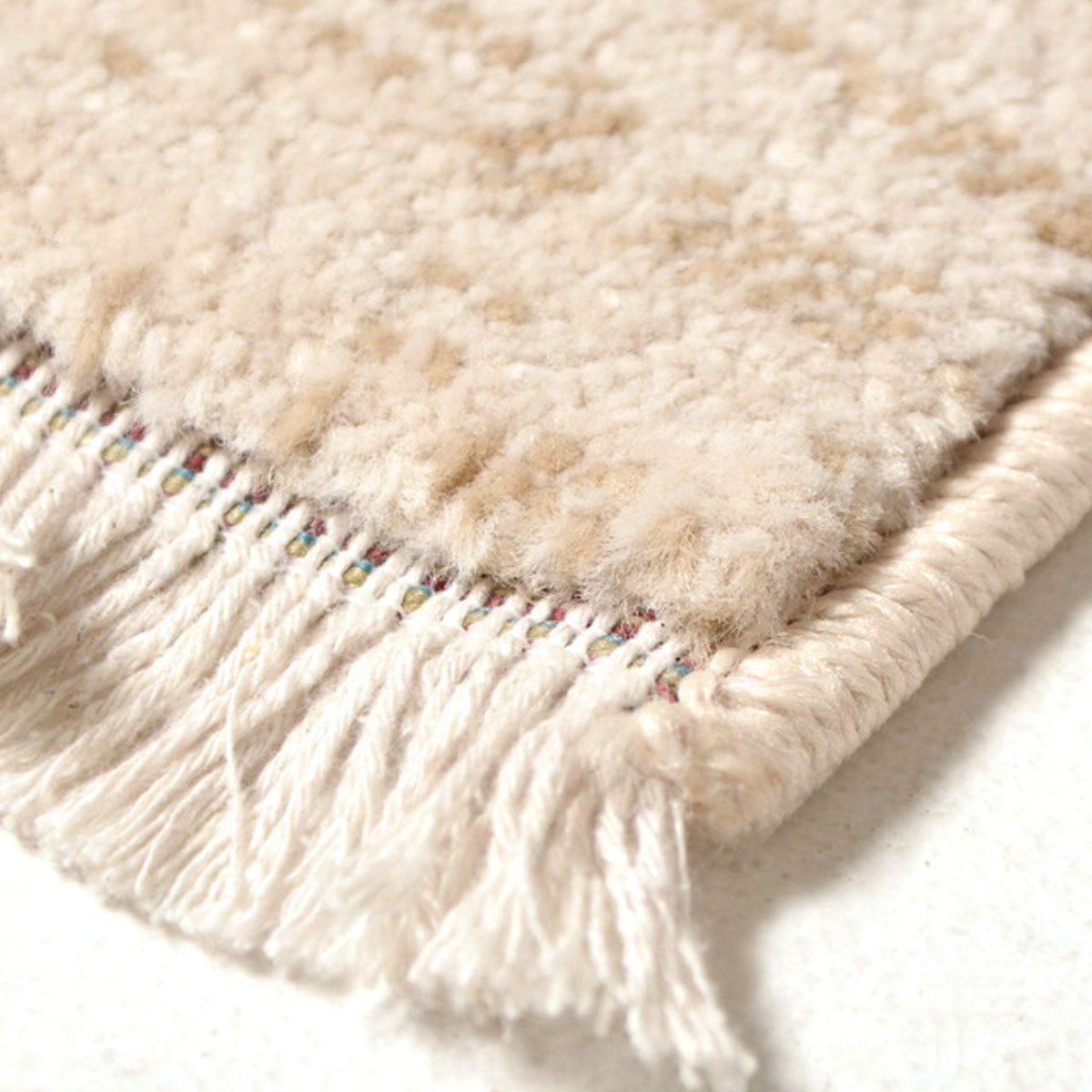 ラグ トルコ製ウィルトンラグ RAKKAS ジャルダン 140×200cm ( ラグマット カーペット 絨毯 ウィルトン織り リビング 居間 マット おしゃれ 丈夫 やわらか 長方形 折りたためる )