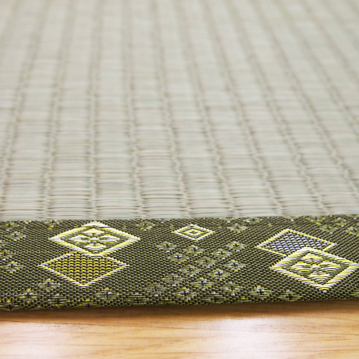 い草上敷き 国産 本間3畳 琥珀 ( い草 マット 上敷き い草ラグ 敷物 三畳 畳マット 和室 イグサ 引目織 藺草 和室敷物 ラグ 夏用マット 3帖 )