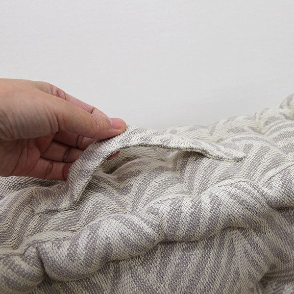 クッション クラック インド綿 クッキークッション 42×42cm ホワイト ( 座布団 ざぶとん 四角 フロアクッション シートクッション チェアクッション 42×42 42cm 角型 厚い 柄 ヘリンボーン ナチュラル 北欧 インテリア ) 【ホワイト】 ホワイト