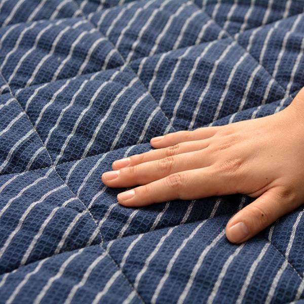 ラグ ワッフル生地のインド綿キルトラグ 185×240cm ( LH17669 ラグマット カーペット 絨毯 マット 吸水 吸湿 通気性 綿 洗える 清潔 ソファ前 ベッドサイド オールシーズン リビング 床暖 ホットカーペット対応 ) 【ネイビー】 ネイビー