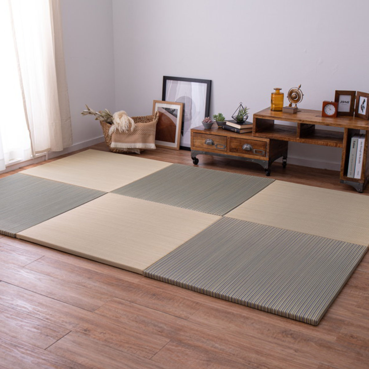 ユニット畳 置き畳 綾川 約82×82 滑り止め付き 12枚セット ブルー ( 畳マット 畳 ラグ マット い草 軽量 コンパクト 移動 楽々 簡単 設置 システム畳 フロア畳 フローリング畳 軽い フローリング 手軽 和室 洋室 厚み 滑り止め ) 【ブラウン】 ブラウン