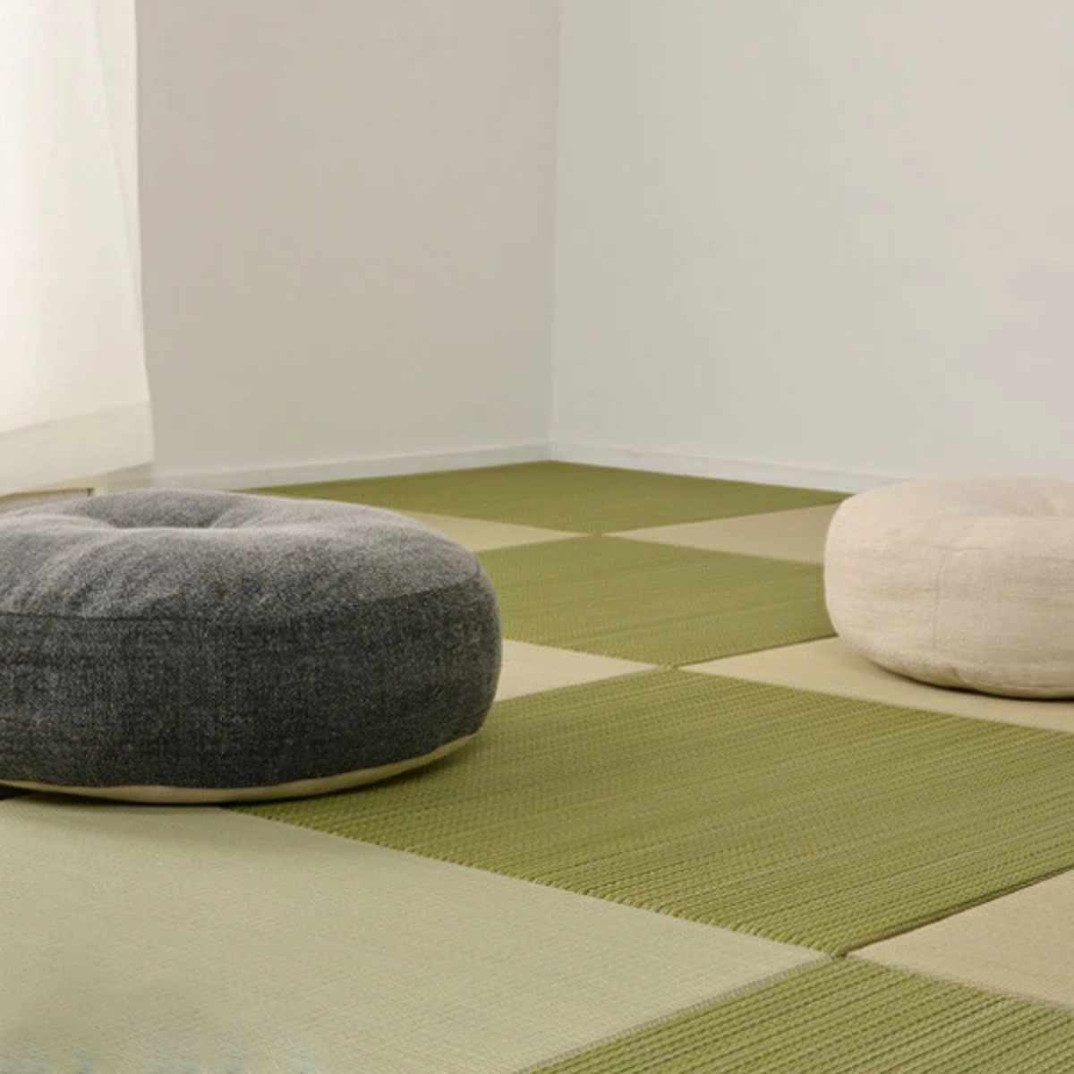 ユニット畳 置き畳 紗彩 約65×65 滑り止め付き 6枚セット ブラック ( 畳マット 畳 ラグ マット い草 軽量 コンパクト 移動 楽々 簡単 設置 システム畳 フロア畳 フローリング畳 軽い フローリング 手軽 和室 洋室 厚み 滑り止め ) 【グリーン】 グリーン