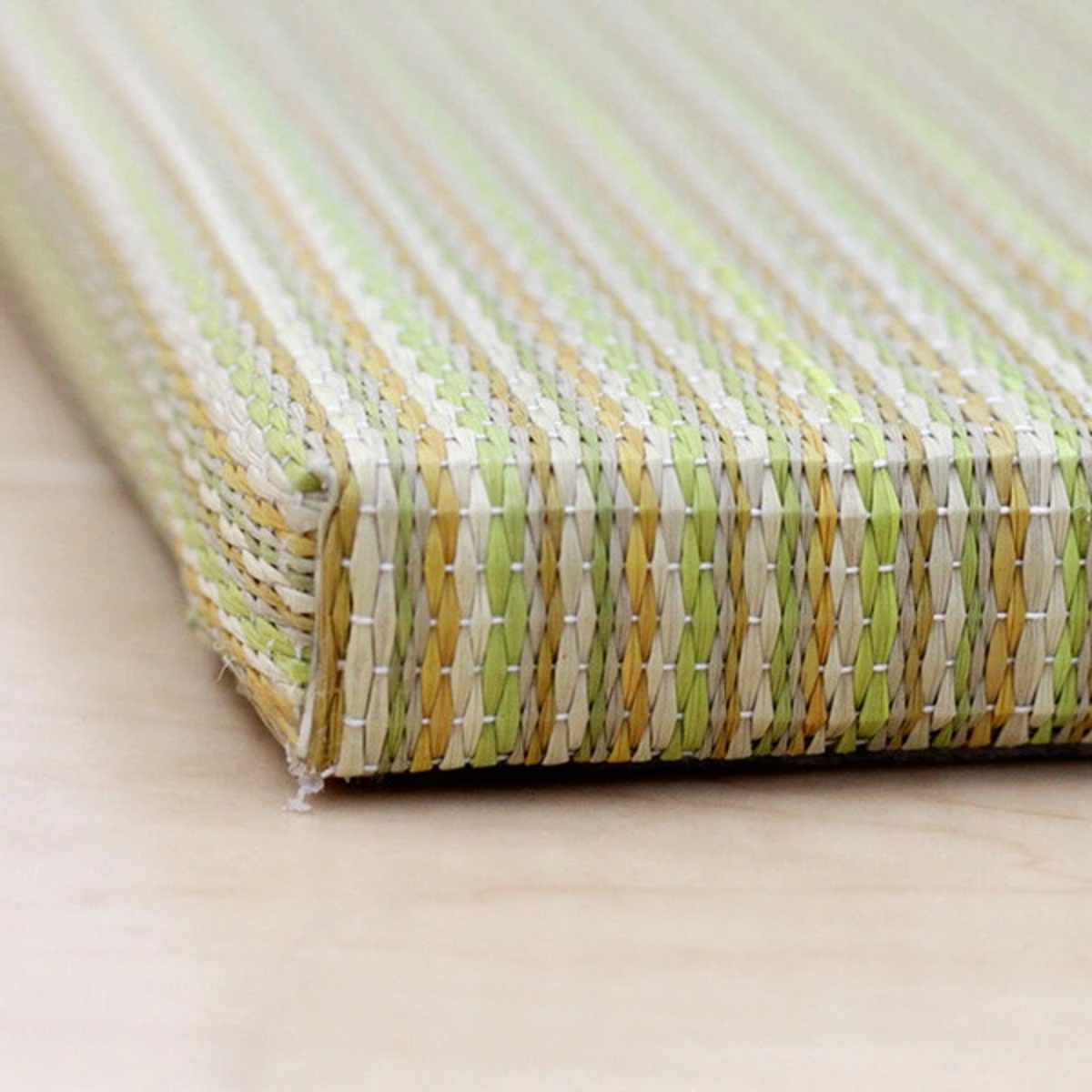 ユニット畳 置き畳 紗彩 約65×65 滑り止め付き 6枚セット ブラック ( 畳マット 畳 ラグ マット い草 軽量 コンパクト 移動 楽々 簡単 設置 システム畳 フロア畳 フローリング畳 軽い フローリング 手軽 和室 洋室 厚み 滑り止め ) 【グリーン】 グリーン