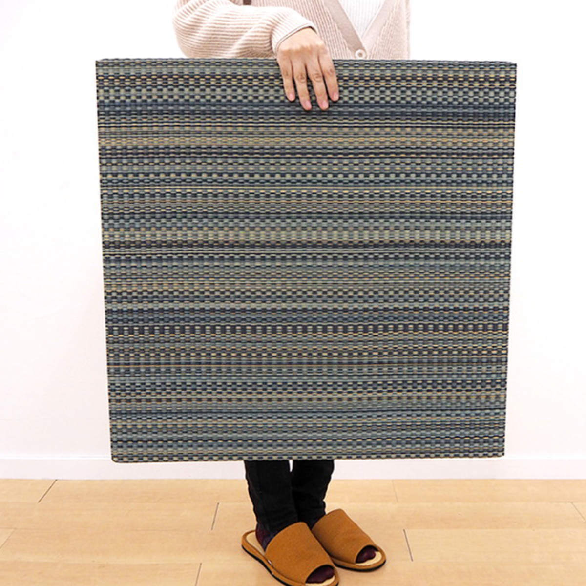 ユニット畳 置き畳 王騎 約65×65 滑り止め付き 6枚セット ブルー ( 畳マット 畳 ラグ マット システム畳 フロア畳 フローリング畳 簡単 設置 軽い フローリング 手軽 和室 洋室 い草 厚み クッション性 キズ防止 ) 【ナチュラル】 ナチュラル