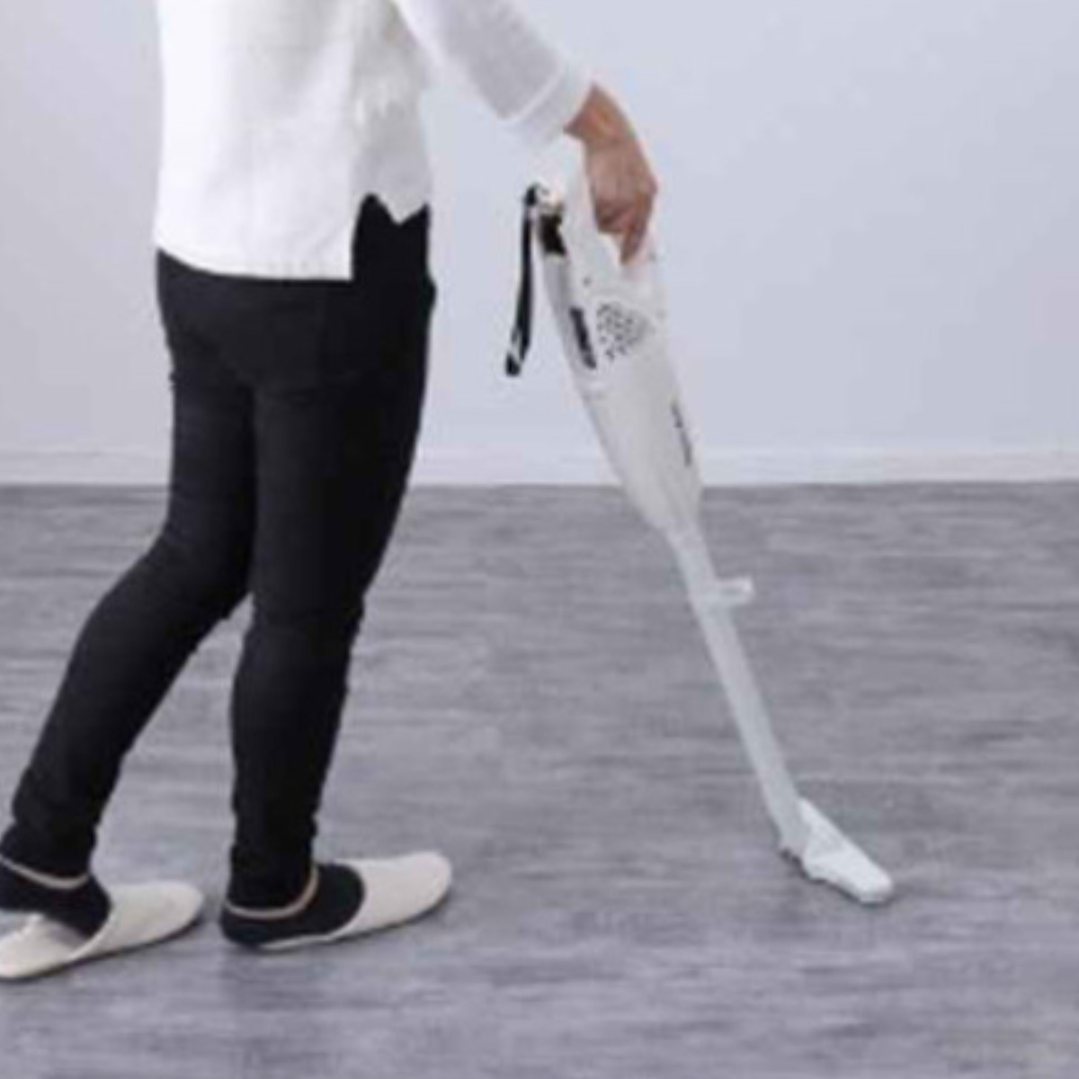 フロアマット 同色24枚入 2帖分 フロアタイル 木目調 ( タイルマット タイルカーペット マット 貼るだけ 簡単 手軽 カット可能 カッター キッチン 洗面所 繰り返し使える 洗える 木目調 耐久性 ) 【グレー】 グレー