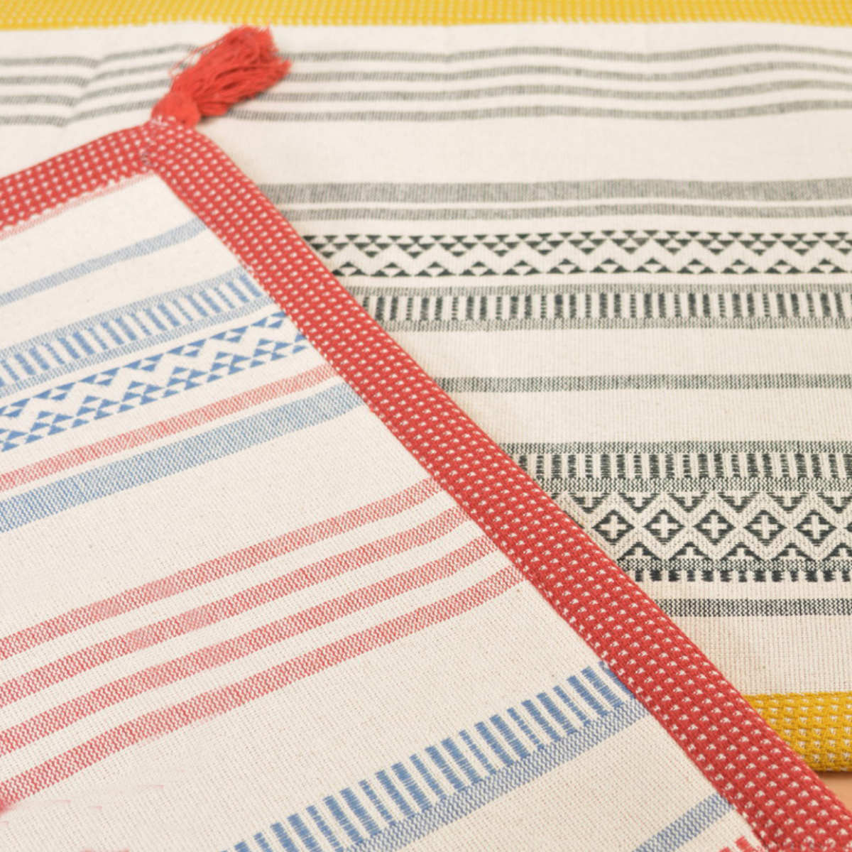 玄関マット 50×80 インド綿のふっくら玄関マット 室内 ( マット ラグ 洗える コットン 敷物 インテリア おしゃれ 薄手 軽量 滑り止め 幅80cm キッチン リビング 寝室 洗面所 ランドリー 室内用マット 玄関 脱衣所 洗面 敷き物 綿 ) 【ネイビー】 ネイビー