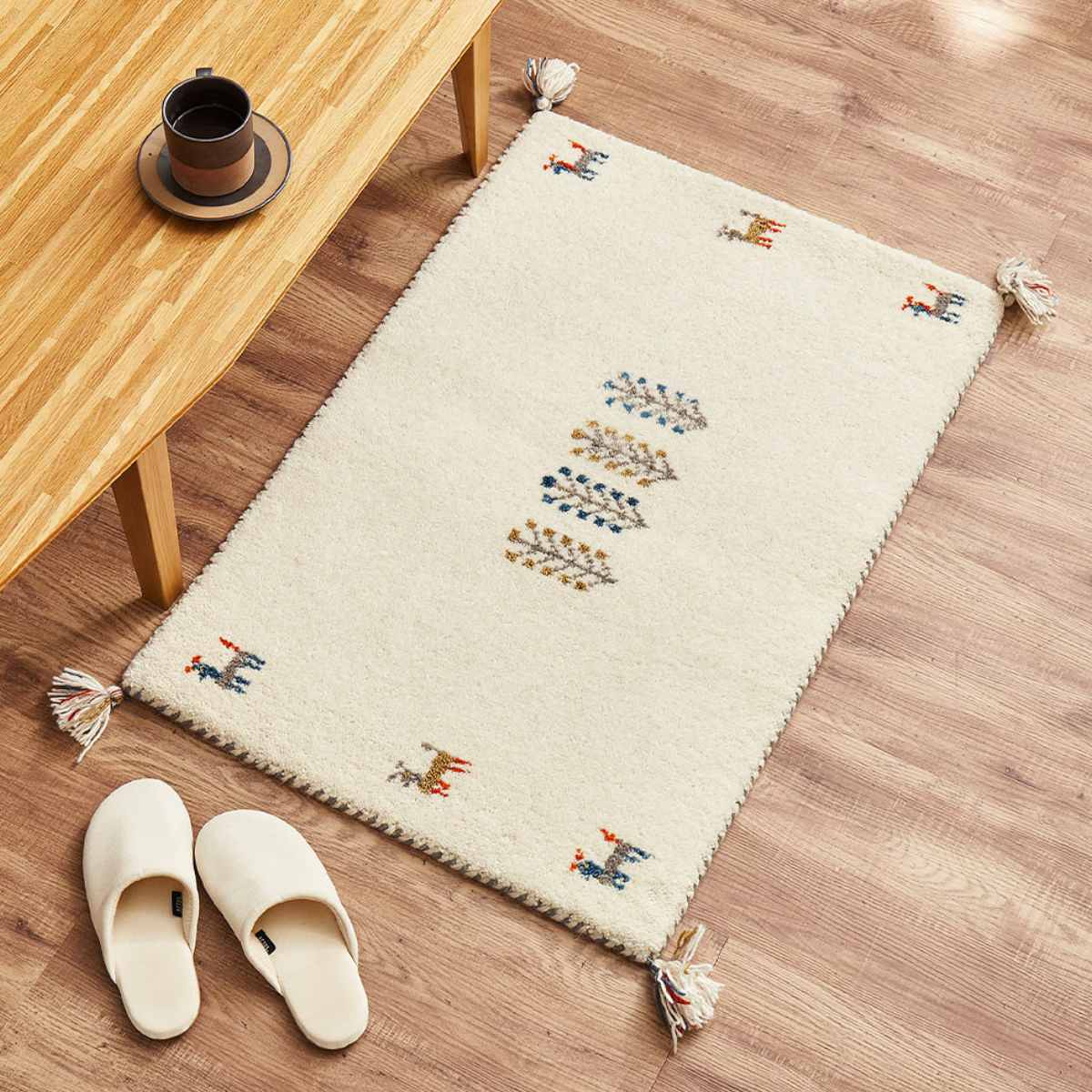 玄関マット 60×90 GABBEH 室内 ( マット ラグ 敷物 インテリア おしゃれ ウール100% 幅90cm ギャベ ギャッベ ハンドメイド オールシーズン フリンジ付き リビング ソファ横 ベッドサイド ラグマット 玄関用 エントランス ) 【D24】 D24