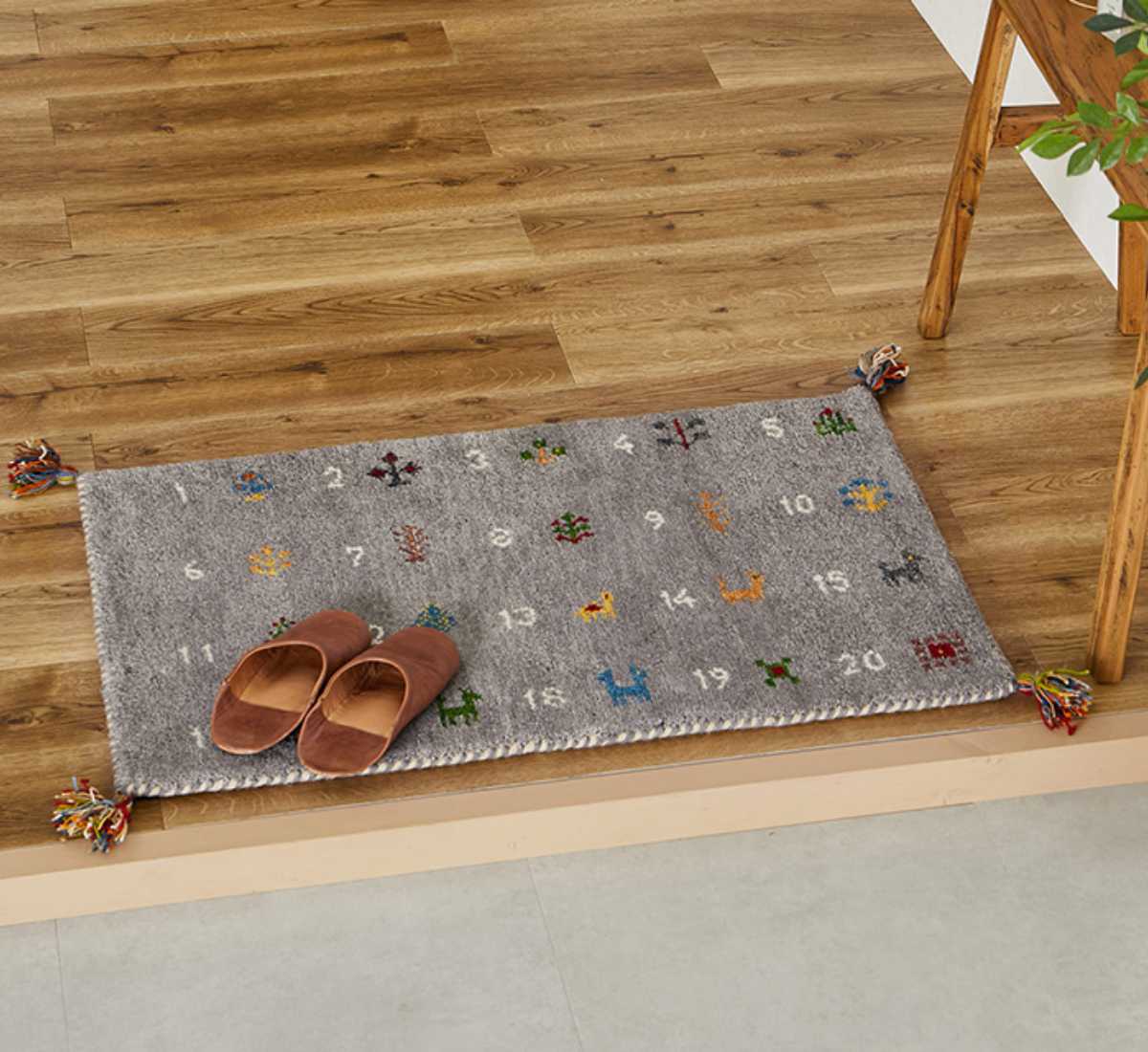 玄関マット 室内 GABBEH ヌメロ 60×90 ( マット ラグ 敷物 インテリア おしゃれ ギャッベ ウール100% ふかふか 羊毛 冬 幅90cm かわいい キッチン リビング 寝室 洗面所 室内用マット 敷き物 ) 【アイボリー】 アイボリー