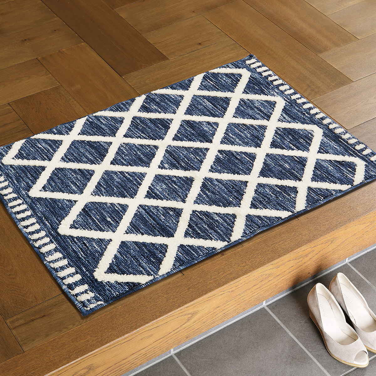 玄関マット 室内 アイラ 70×120 シャニールマット ( マット ラグ 敷物 インテリア おしゃれ 薄手 軽量 滑り止め シェニール 幅120cm 大きめ ジャガード キッチン リビング 寝室 洗面所 ランドリー 室内用マット 玄関 敷き物 大判 )
