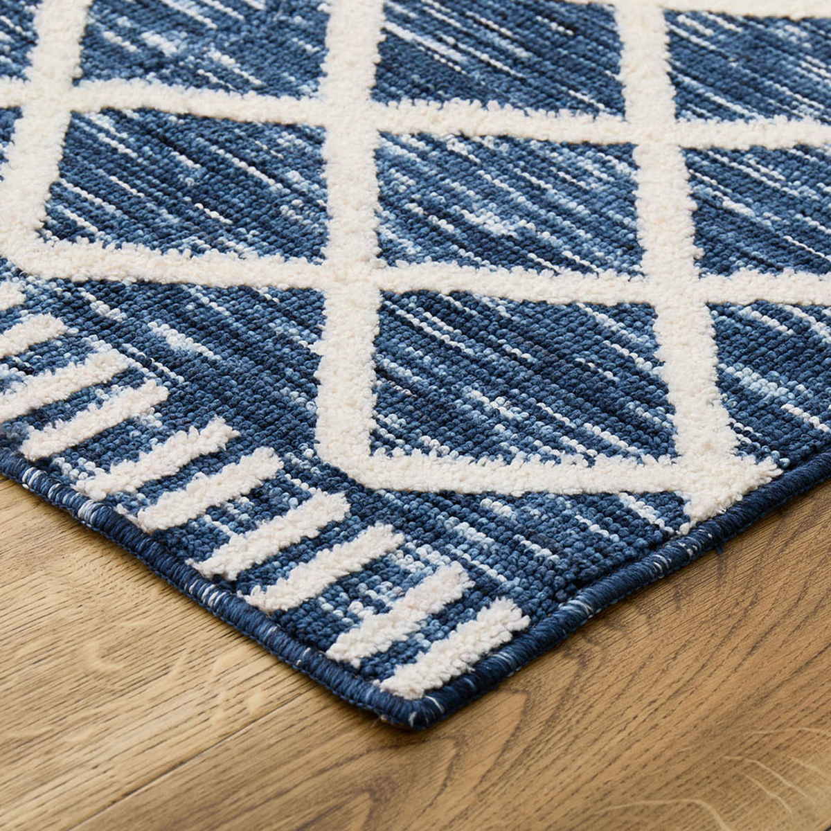 玄関マット 室内 アイラ 70×120 シャニールマット ( マット ラグ 敷物 インテリア おしゃれ 薄手 軽量 滑り止め シェニール 幅120cm 大きめ ジャガード キッチン リビング 寝室 洗面所 ランドリー 室内用マット 玄関 敷き物 大判 )