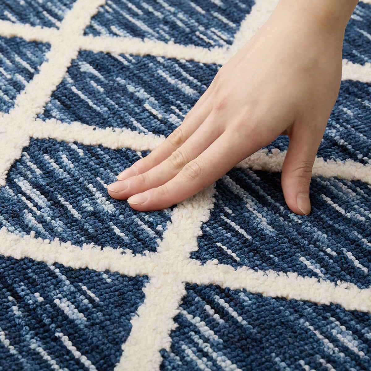 玄関マット 室内 アイラ 70×120 シャニールマット ( マット ラグ 敷物 インテリア おしゃれ 薄手 軽量 滑り止め シェニール 幅120cm 大きめ ジャガード キッチン リビング 寝室 洗面所 ランドリー 室内用マット 玄関 敷き物 大判 )