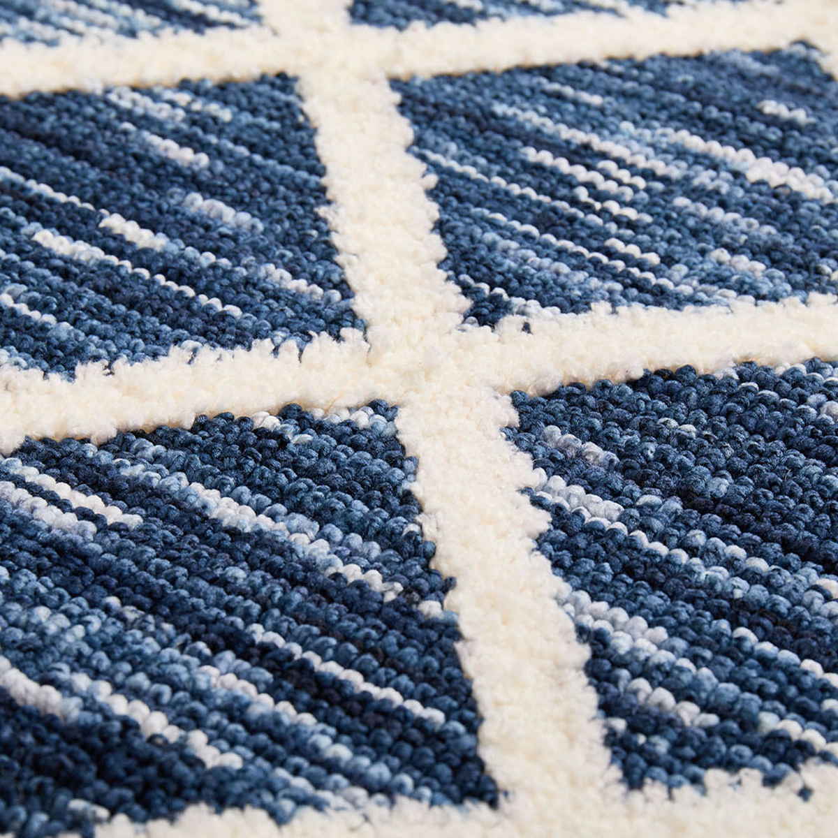 玄関マット 室内 アイラ 70×120 シャニールマット ( マット ラグ 敷物 インテリア おしゃれ 薄手 軽量 滑り止め シェニール 幅120cm 大きめ ジャガード キッチン リビング 寝室 洗面所 ランドリー 室内用マット 玄関 敷き物 大判 )