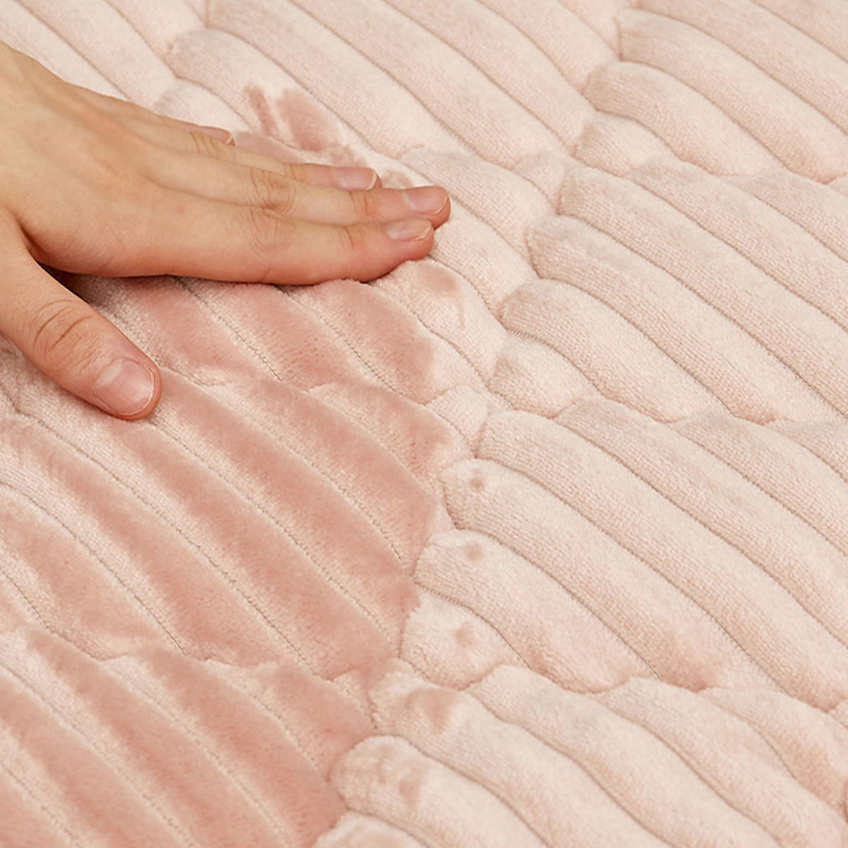 ラグ 洗える くすみカラーのストライプフランネルラグ ショコラ 190×190 ( マット ラグマット カーペット 正方形 床暖対応 絨毯 床暖 ホットカーペット 対応 洗えるラグ インテリア ホットカーペット対応 滑り止め フランネル ) 【ミルクホワイト】 ミルクホワイト