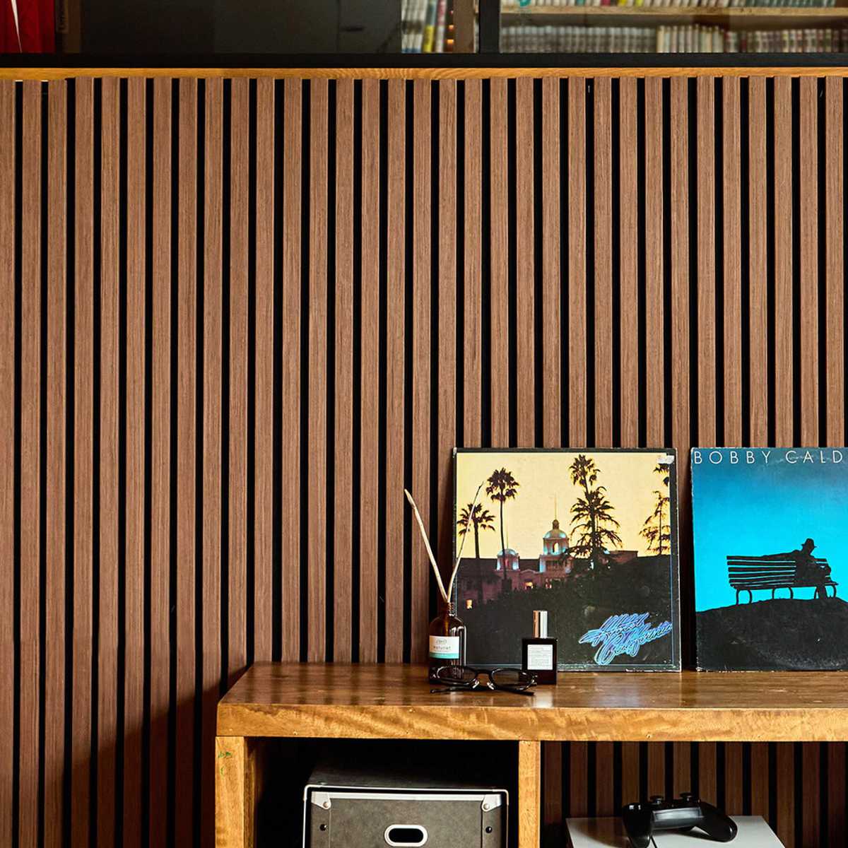 吸音パネル イパネッラ 6枚入り 防音 木目調 ( 吸音ボード ウォールパネル おしゃれ 壁 DIY 防音パネル 吸音材 カット 切れる 防音シート 防音マット 壁に貼る 壁面 オフィス インテリア 簡単DIY 吸音機能付き 内装 パネル 防音材 ) 【ダークブラウン】 ダークブラウン