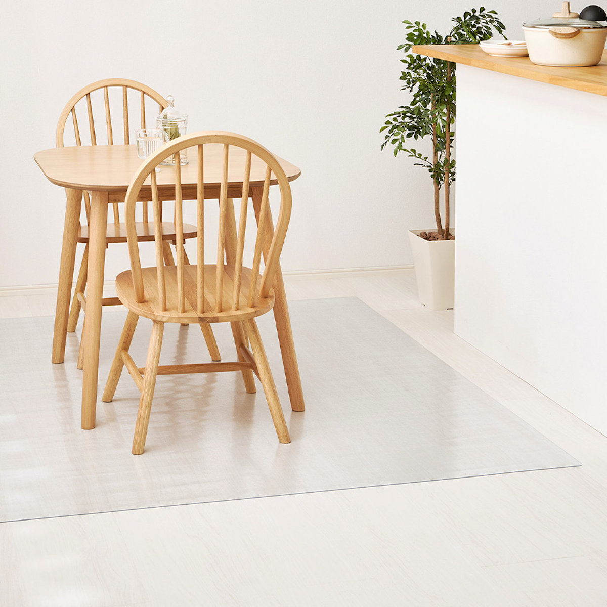 クリアマット 150x190 クリアダイニングラグ 透明マット ( マット フロアマット 透明 クリア フローリングマット クリアシート 床保護マット 抗菌効果 ズレにくい 床暖対応 フローリング フリーカット エンボス加工 角丸 )