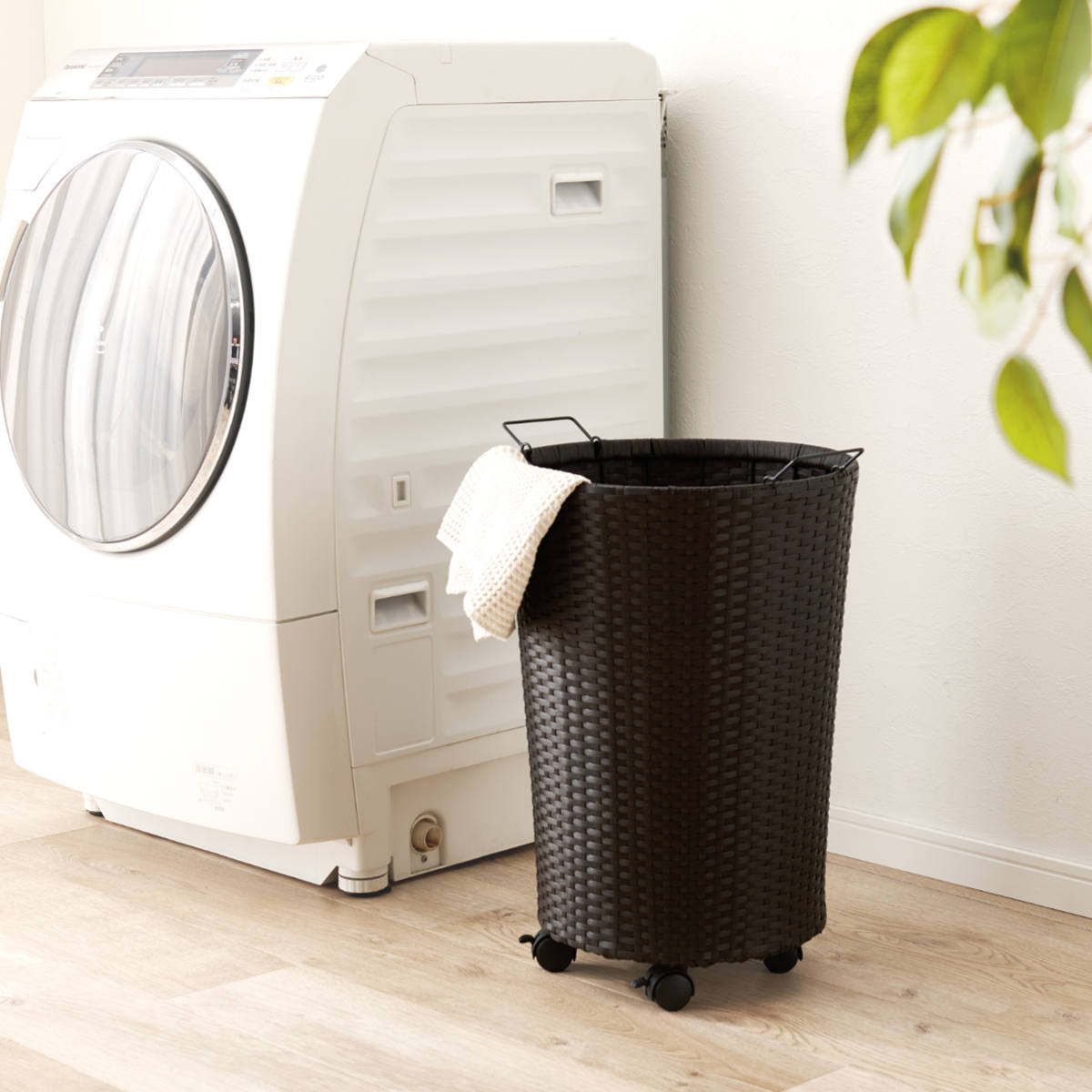 ランドリーバスケットワゴン 幅45cm キャスター付 完成品 ( バスケット ランドリー ワゴン 脱衣カゴ 洗濯カゴ 収納 ランドリーバスケット 防水 ラタン調 ダークブラウン グレー ホワイト 家具 ) 【ホワイト】 ホワイト