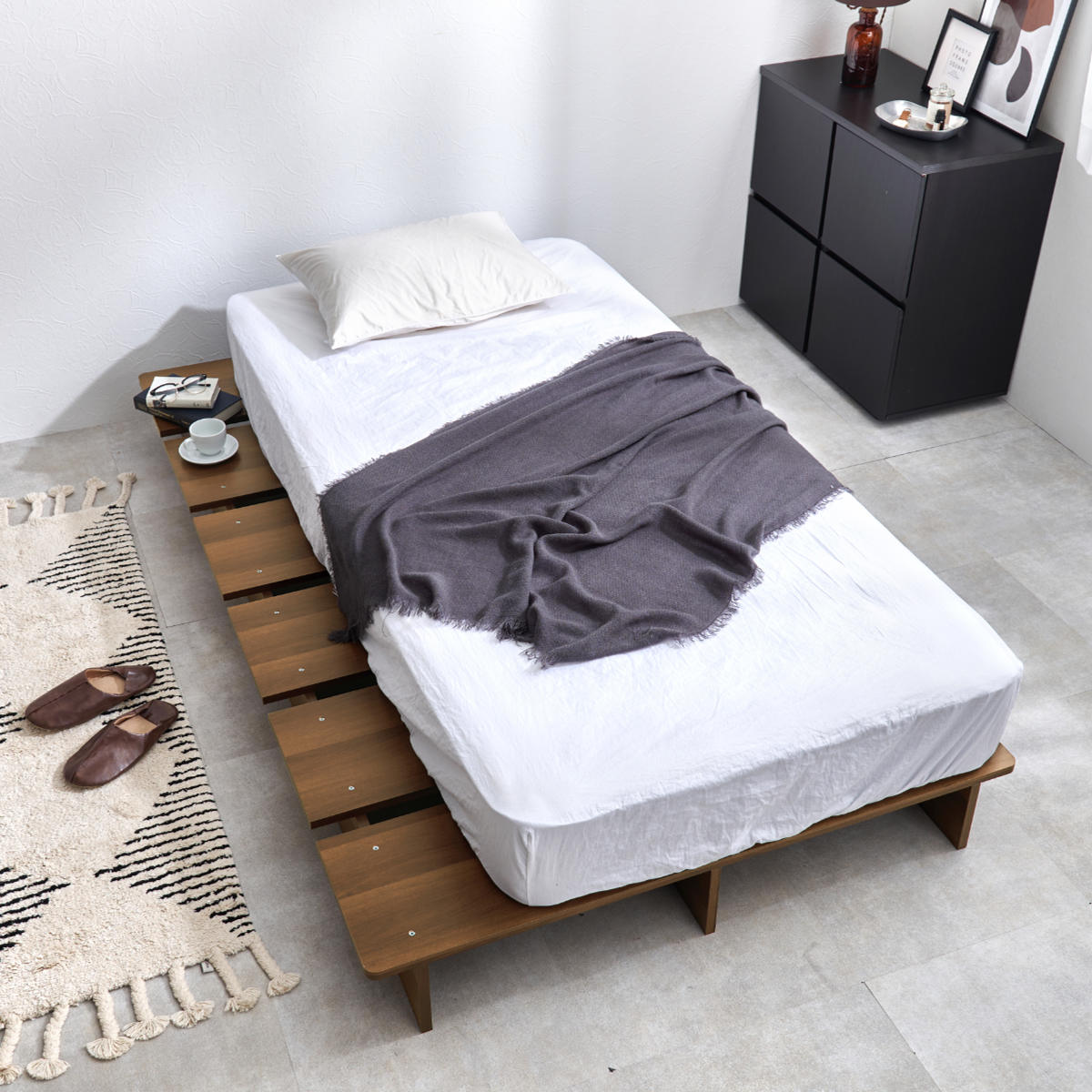 ローベッド シングル 幅120cm ステージベッド 余白デザイン ( ベッド 耐荷重350kg ステージ ロータイプ ベッドフレーム ブラウン ナチュラル シンプル 高耐荷重 ) 【ブラウン】 ブラウン