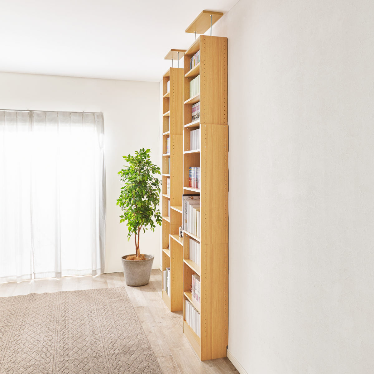 突っ張り 壁面収納ラック 幅45cm 頑丈 大容量 ( 突っ張りラック 壁面収納 本棚 棚 スリム 省スペース ラック オープンラック おしゃれ つっぱり 天井 壁面 収納 本 漫画 雑誌 ディスプレイ 転倒防止 地震対策 耐震 ) 【ナチュラル】 ナチュラル