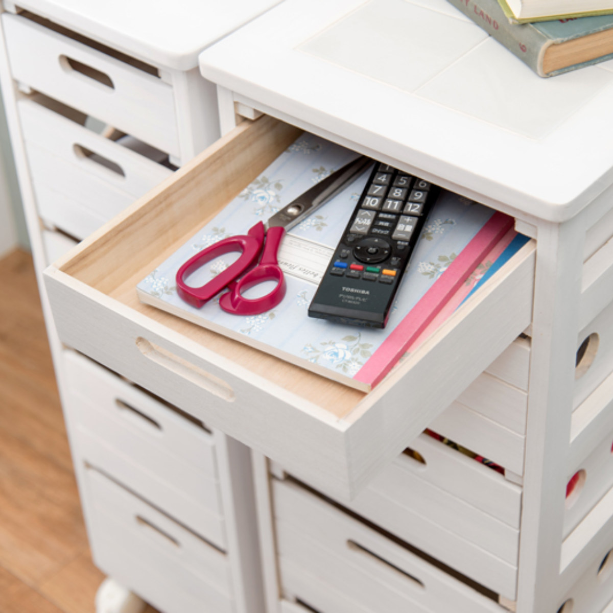 キッチンストッカー 幅30cm 5段 スリムタイプ タイルトップ 桐製 キャスター付 ( ストッカー キッチンワゴン 収納 ラック ワゴン スリム 完成品 引き出し 隙間収納 5杯 棚 タイル天板 桐 木製 多目的ラック タイル カウンター ) 【ナチュラル】 ナチュラル