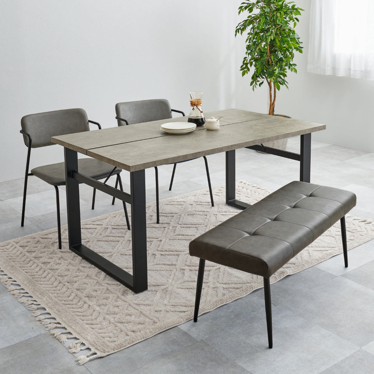 ダイニングテーブルセット 4人掛け 4点セット コンクリート調テーブル幅138cm ベンチ×1 チェア×2 Z型フレーム ( ダイニングセット 食卓テーブル 椅子 テーブル 4人用 ダイニングテーブル ダイニングチェア ベンチ レザー調 ) 【ダークグレー】 ダークグレー