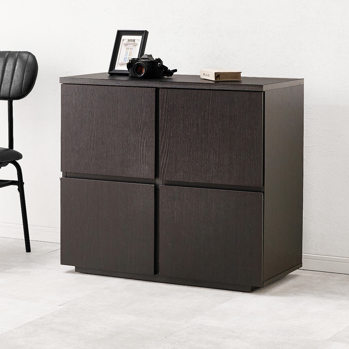 キャビネット 幅79cm 扉付 背面化粧 可動棚 ( チェスト リビングボード 収納 引出し 棚 家具 間仕切り 収納棚 ラック ダークブラウン ナチュラル ホワイト シンプル ) 【ホワイト】 ホワイト