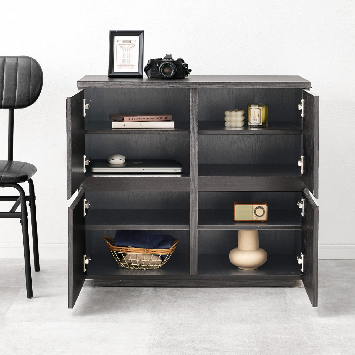 キャビネット 幅79cm 扉付 背面化粧 可動棚 ( チェスト リビングボード 収納 引出し 棚 家具 間仕切り 収納棚 ラック ダークブラウン ナチュラル ホワイト シンプル ) 【ホワイト】 ホワイト