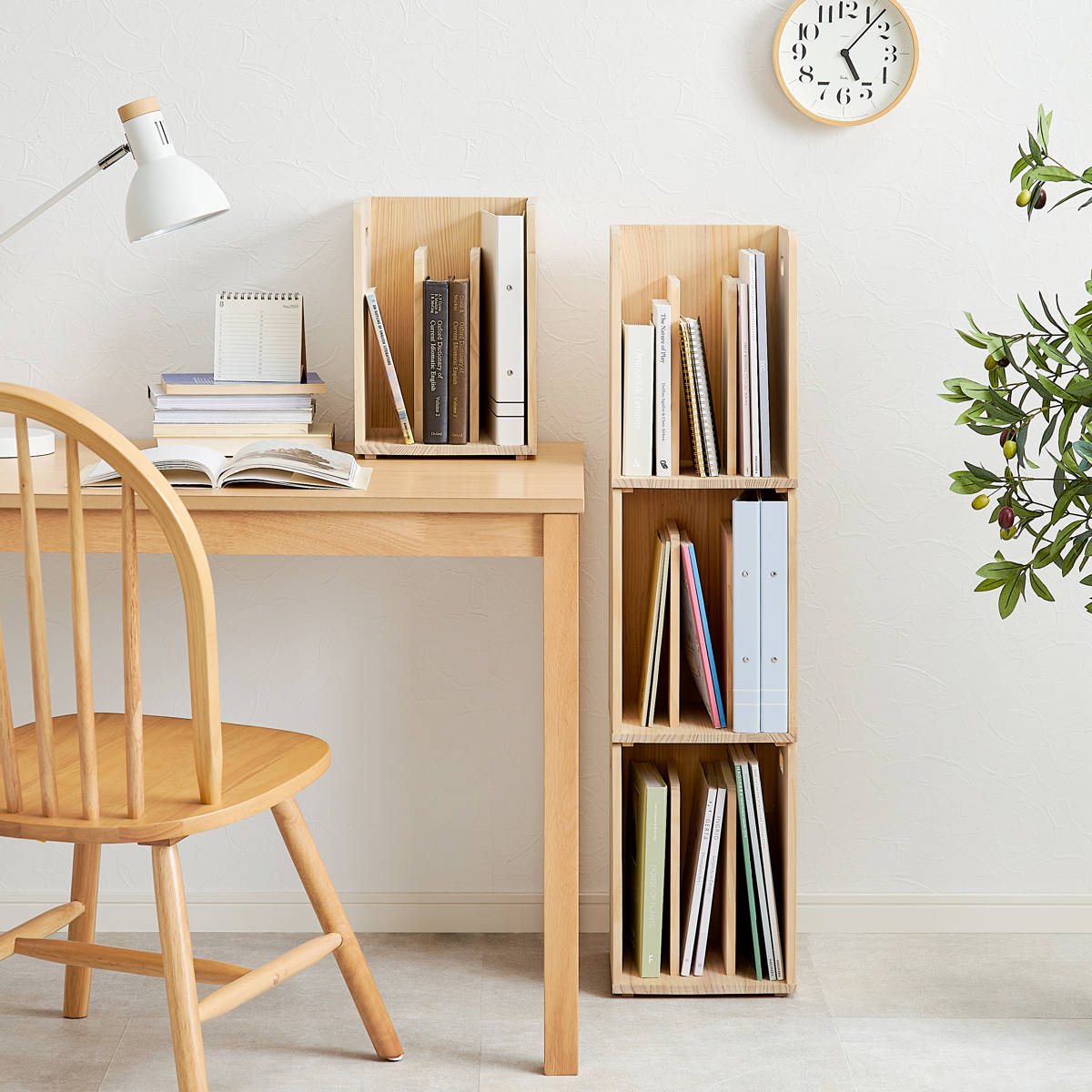 本棚 ブックラック 4個組み 積み重ね ブックスタンド 木製 幅24.5×奥行25.5×高さ35cm ( 本立て 本 収納 ブックエンド スタンド 卓上 デスク 卓上収納 ファイルスタンド デスク収納 ファイル収納 ファイル 雑誌 絵本 教科書 )