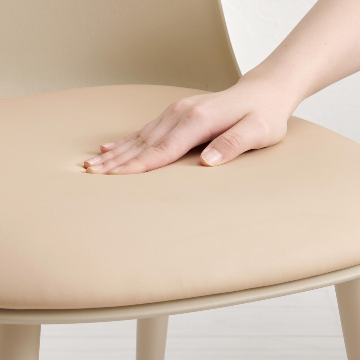 テーブル&チェア 3点セット 幅80cm 座面高42.5cm 円形 石目調 ラウンドテーブル カフェテーブル ( 丸 2人用 2人掛け ダイニングセット コンパクト テーブル 食卓テーブル 椅子 イス ダイニングテーブル ダイニングチェア 1本脚 ) 【マーブルホワイト×ホワイト】 マーブルホワイト×ホワイト