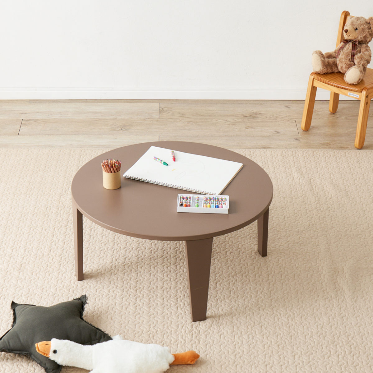 折れ脚テーブル 直径69cm 円形 コンパクト 折りたたみ クルール ( テーブル 丸 丸形 完成品 折れ脚 リビングテーブル センターテーブル 来客用 子ども 丸型 丸テーブル 折りたたみテーブル リビング おしゃれ 座卓 ) 【クリアホワイト】 クリアホワイト