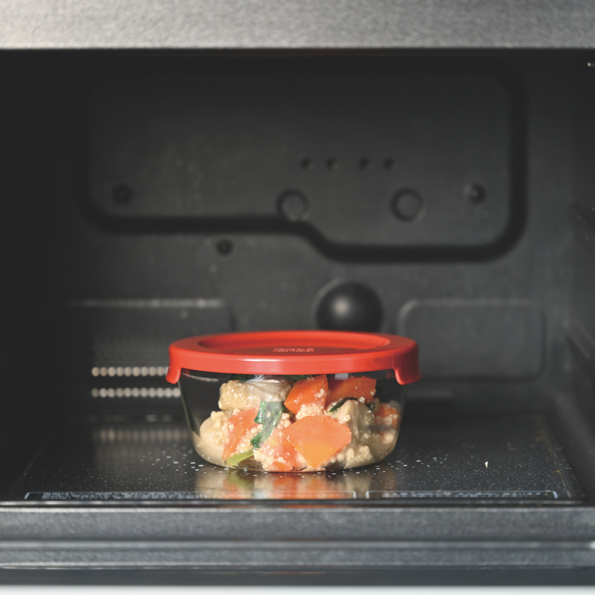 ハリオ 保存容器 耐熱ガラス 丸 3個入り 300ml 600ml 1.2L ( HARIO ガラス 電子レンジ対応 食洗機対応 オーブン対応 日本製 耐熱容器 保存 容器 ガラス容器 食品保存 作り置き 積み重ね 耐熱 入れ子式 収納 ) 【レッド】 レッド