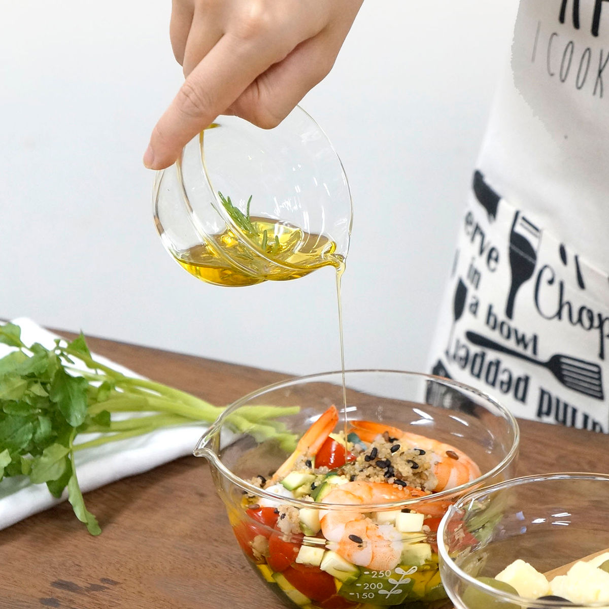 HARIO ハリオ ボウル 耐熱ガラス製 片口ボウル 100 ( ボール 耐熱ボウル 耐熱ガラス 調理ボウル 電子レンジ対応 食洗機対応 100ml 注ぎ口 レンジOK ミニボウル キッチンボウル 調理用ボウル 下ごしらえ 製菓道具 )