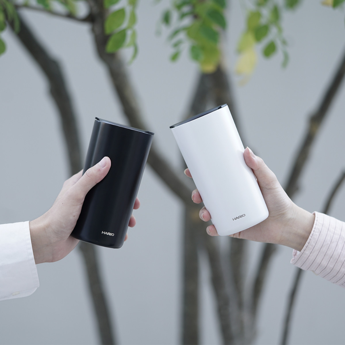 HARIO ハリオ タンブラー セラミックコーティング 真空二重保温タンブラー ( 350ml 保冷 保温 セラミック メモリ付き ふた 蓋付き コップ 食器 シンプル おしゃれ モダン 無地 ) 【ブラック】 ブラック