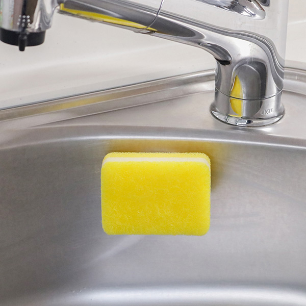 Dショッピング スポンジラック 吸盤式 浮かせるスポンジホルダー Ukiuki スポンジホルダー スポンジ置き スポンジ収納 吸盤 水切り 干す 乾燥 シンク 洗面台 洗面所 風呂場 スポンジ入れ 白 ホワイト カテゴリ キッチン小物 その他の販売できる商品