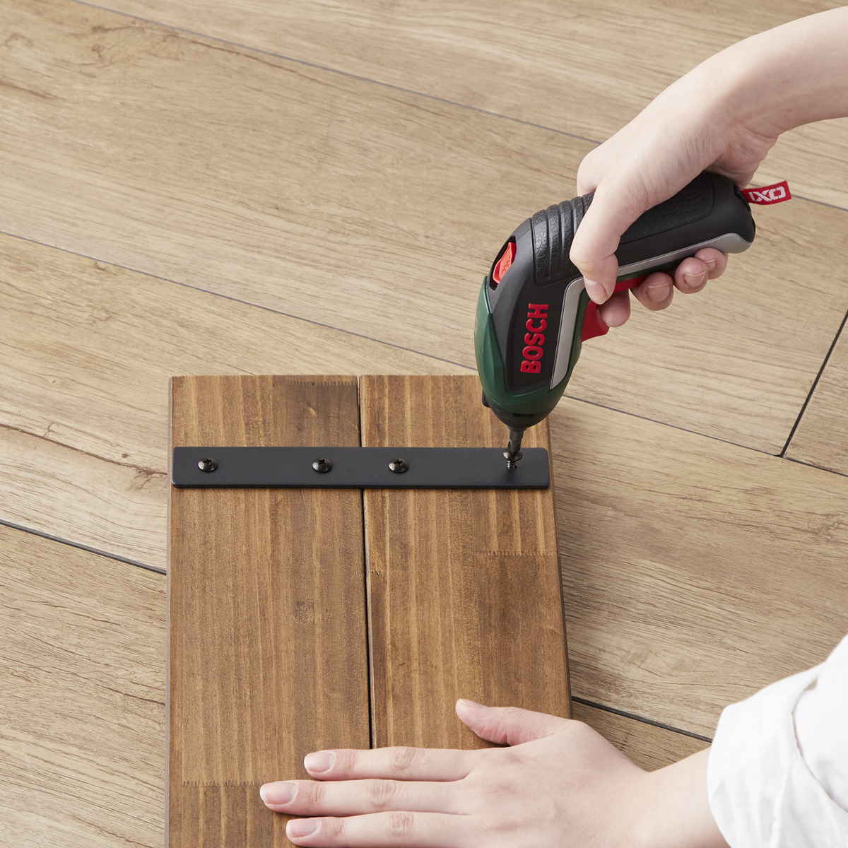 連結パーツ 同色5枚入り 横2本用 LABRICO ラブリコ アイアン ( セット パーツ 部品 連結 DIY 1×4 2×4 突っ張り 収納 つっぱり 壁面収納 壁 間仕切り 賃貸 パーテーション ウォールシェルフ ウォールラック 見せる収納 おしゃれ ) 【ホワイト】 ホワイト