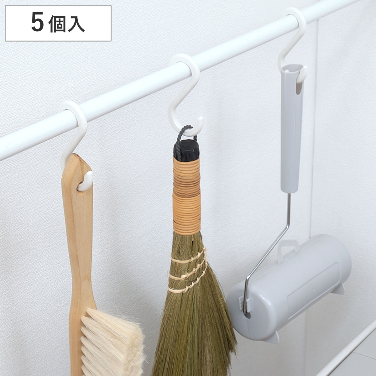 フック 小 Sフック 引っ掛け 5個入り 耐荷重約1kg ( S字 吊るす 収納 壁掛け 吊り下げ 小物掛け 竿 クローゼット 水周り 掛ける 樹脂製 軽い 小物 かばん 帽子 小物フック リビング 玄関 キッチン )