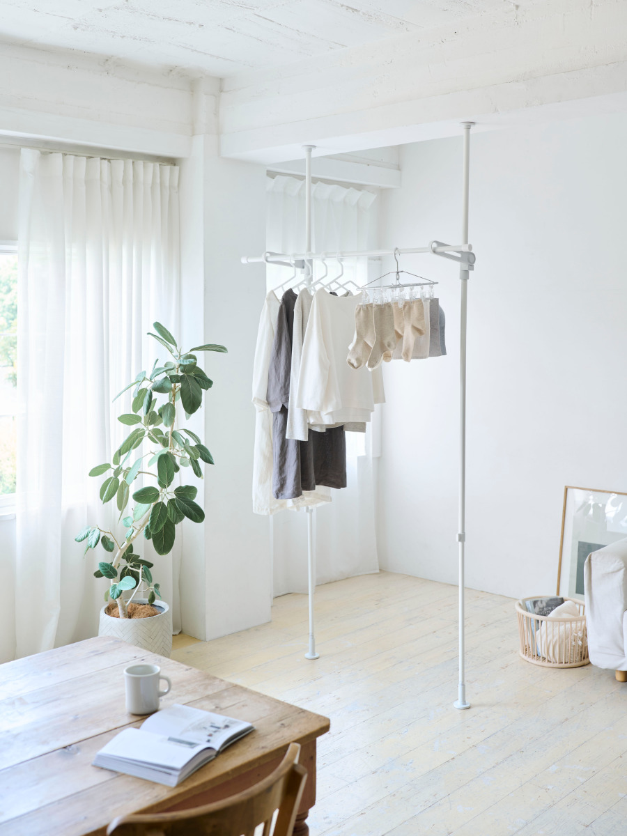 室内物干し 竿受け 室内つっぱり竿受け 1段 ( 物干し 室内竿受け 室内 オープンクローゼット 突っ張り 洗濯物干し 室内干し つっぱり 部屋干し 突っ張り式 竿掛け 折りたたみ コンパクト シンプル おしゃれ ) 【ブラック】 ブラック