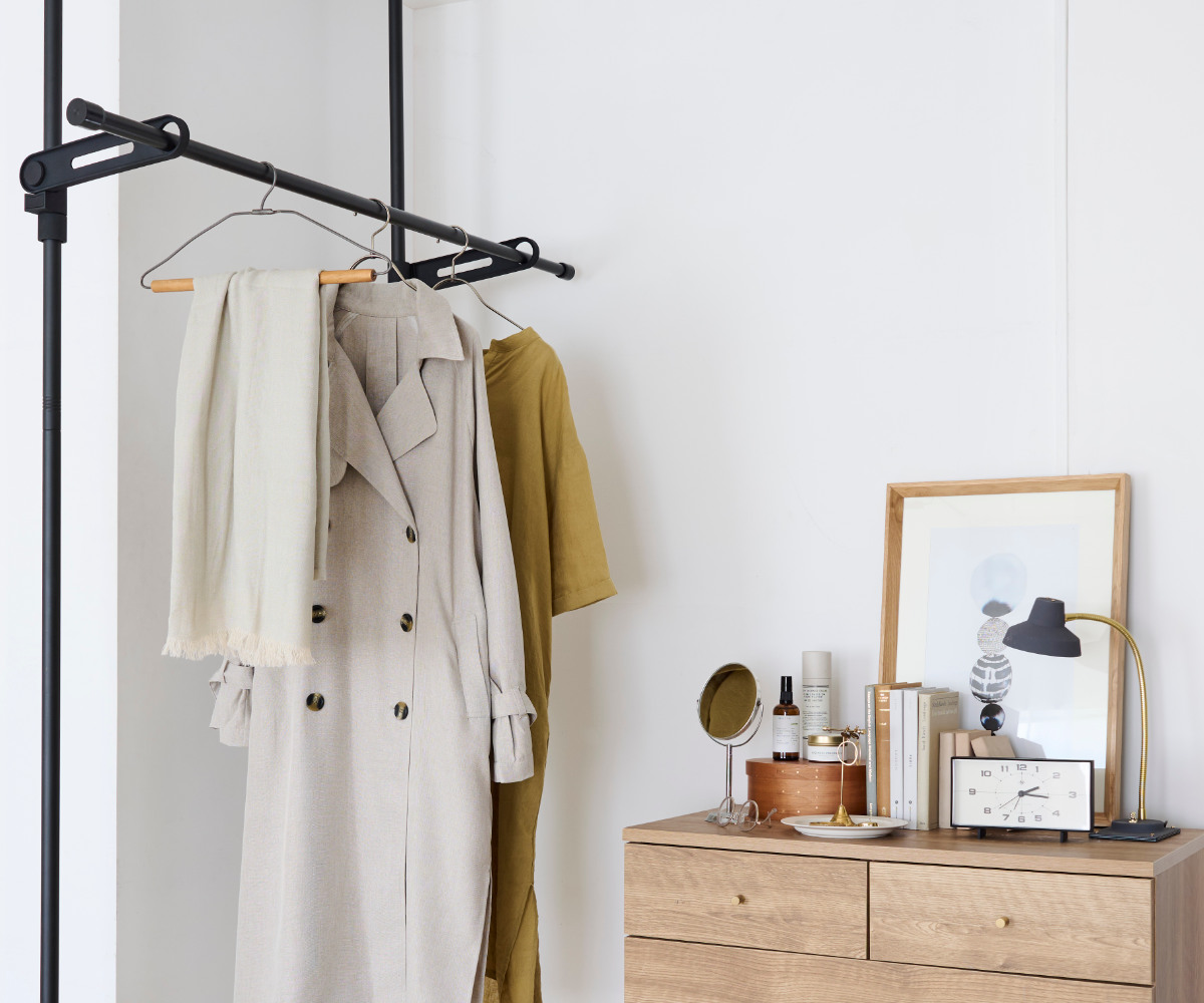 室内物干し 竿受け 室内つっぱり竿受け 1段 ( 物干し 室内竿受け 室内 オープンクローゼット 突っ張り 洗濯物干し 室内干し つっぱり 部屋干し 突っ張り式 竿掛け 折りたたみ コンパクト シンプル おしゃれ ) 【ブラック】 ブラック