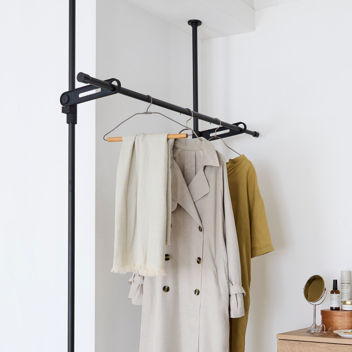 室内物干し 物干し竿 95~170cm 長さ調節 ( 物干し 竿 竿のみ 伸縮 室内 室内干し 洗濯物干し 部屋干し ポール 洗濯ポール ものほしざお 長さ調整 洗濯 洗濯物 シンプル ) 【ホワイト】 ホワイト